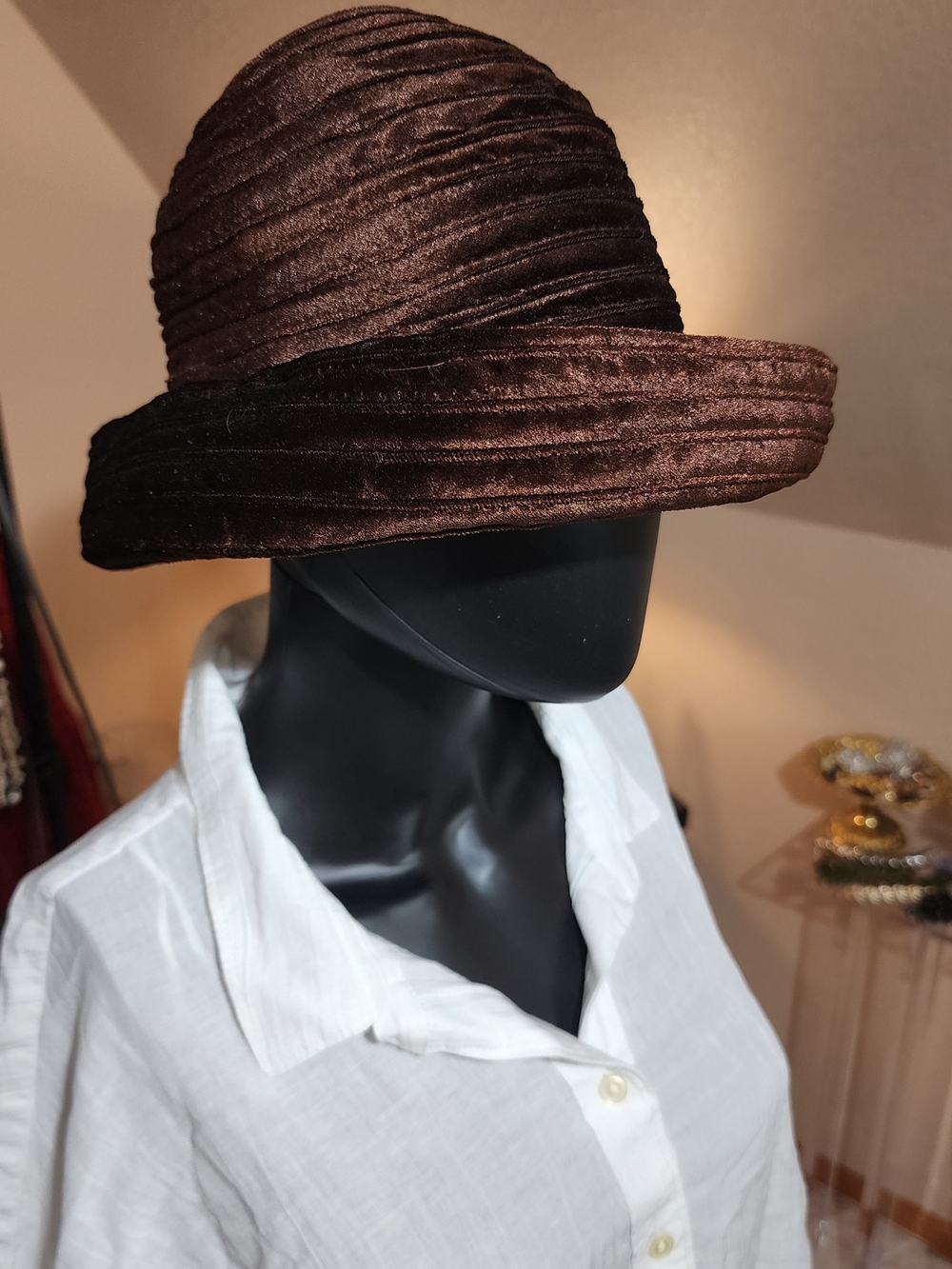Vintage Brown Velvet Ruched Cloche Hat - Women Accessories